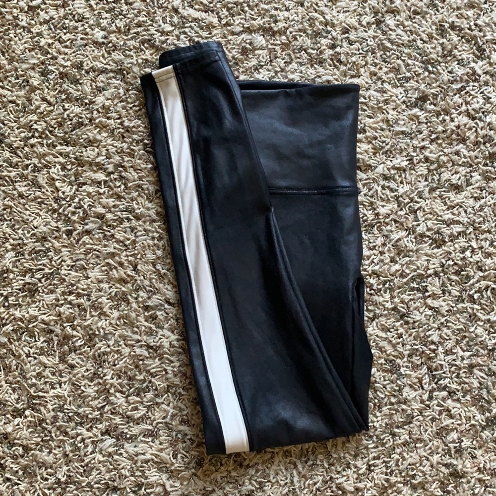 SPANX Faux Leather Side Stripe Leggings - Picture 13 of 15